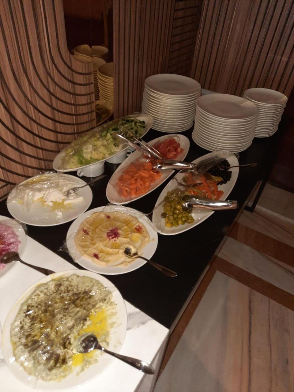 ホテル Quiet Jeddah Al Hamra エクステリア 写真